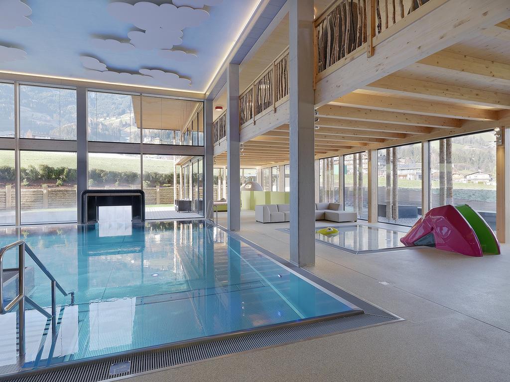 Alpina Zillertal . Family Lifestyle Kinderhotel Fuegen Exterior photo