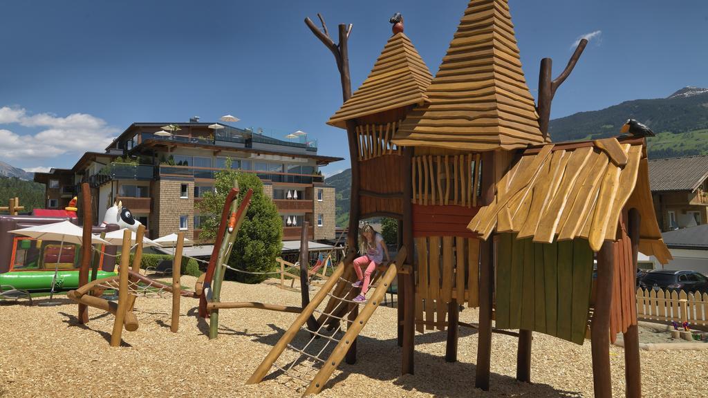 Alpina Zillertal . Family Lifestyle Kinderhotel Fuegen Exterior photo