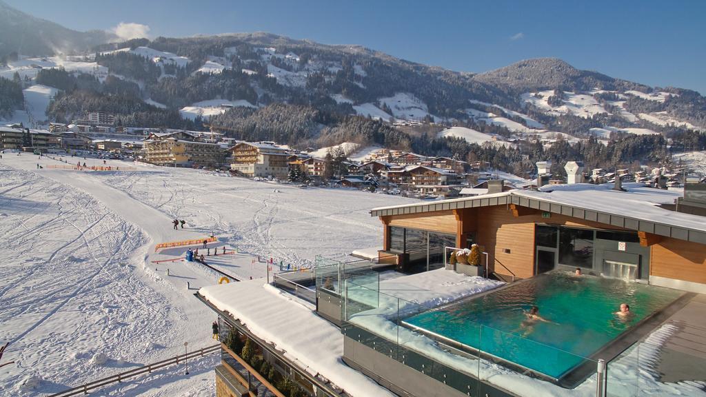Alpina Zillertal . Family Lifestyle Kinderhotel Fuegen Exterior photo