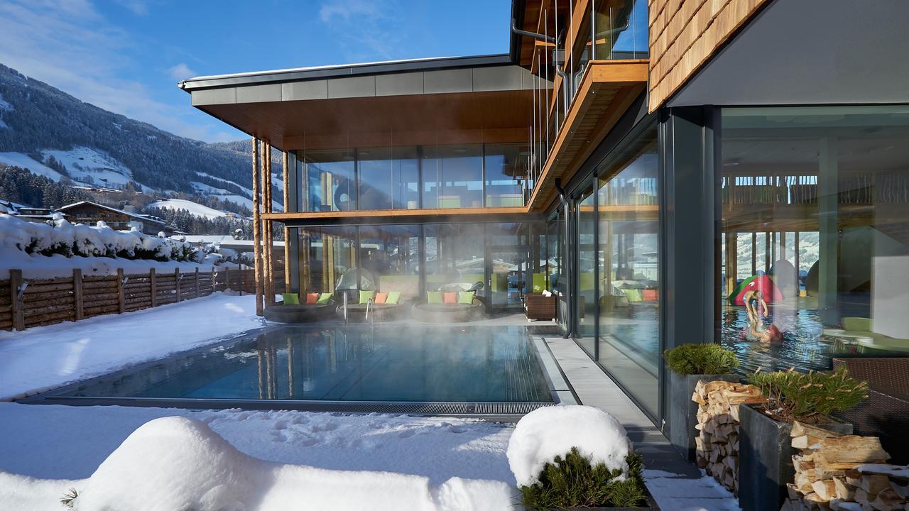 Alpina Zillertal . Family Lifestyle Kinderhotel Fuegen Exterior photo